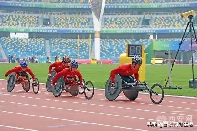探索未来，澳门与香港在2025的新机遇与挑战下的精准策略解析
