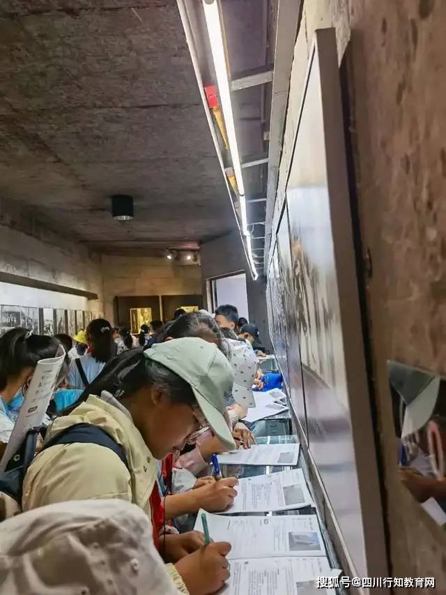 探索未来教育之路，2025新澳免费资料内部玄机与精选答案落实的全新版本